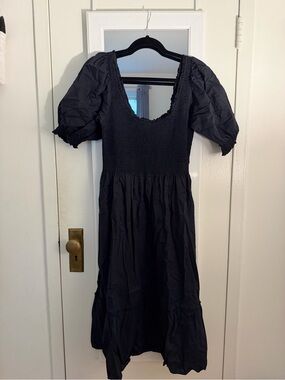 Hill House Black Puff Sleeve Smocked Midi Dress - Deep Black